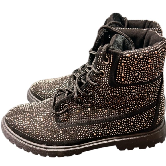 Rock & Candy Shoes - Rock & Candy Studded Rhinestone Boots Beautifully Designed Size 7 New